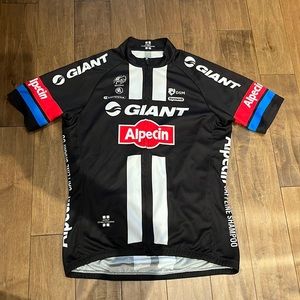 Giant Bicycles Mens Short sleeve Cycling Jersey in Medium